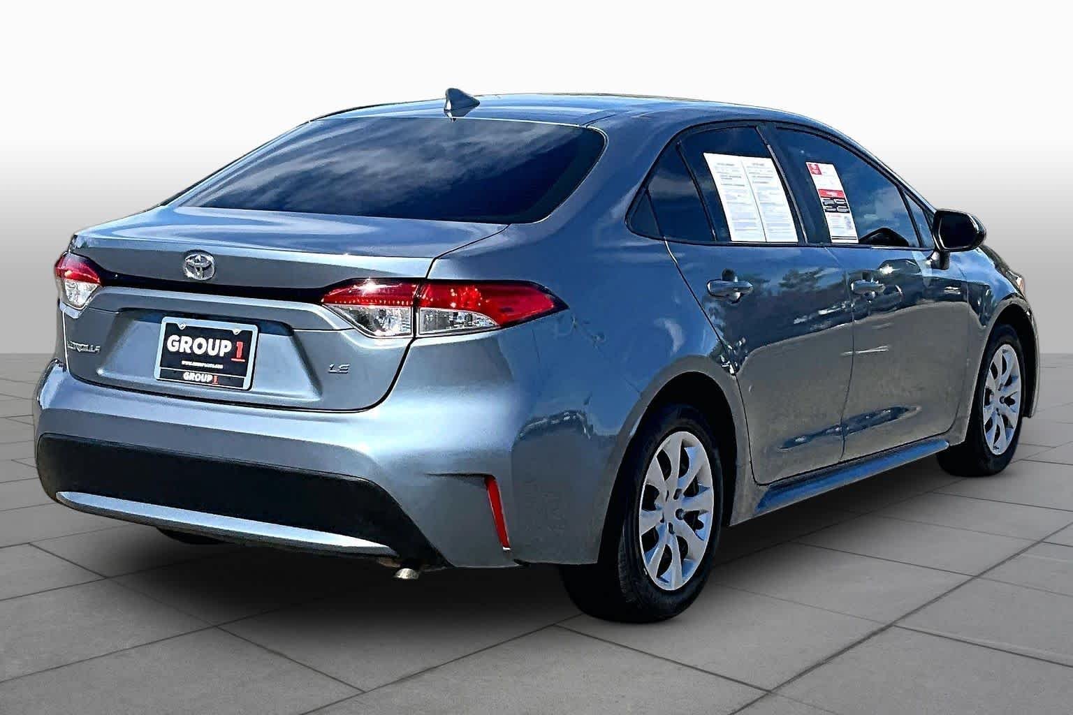 Used 2022 Celestite Toyota LE image 12