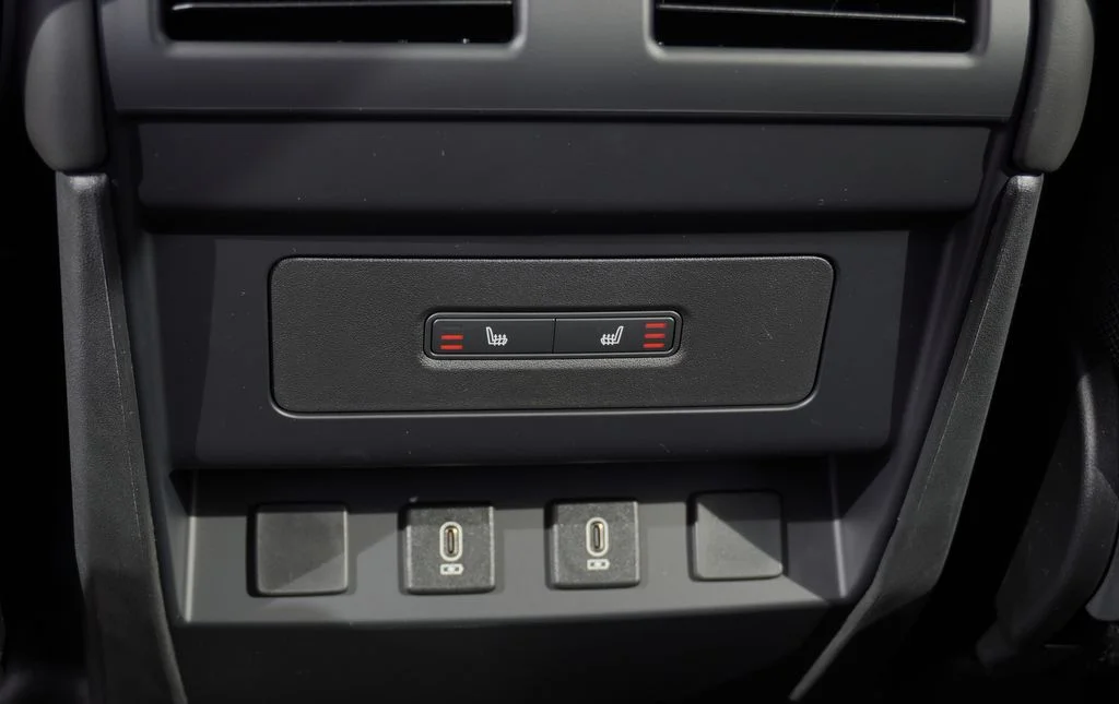 New 2026 Carpathian Grey Land Rover X image 31