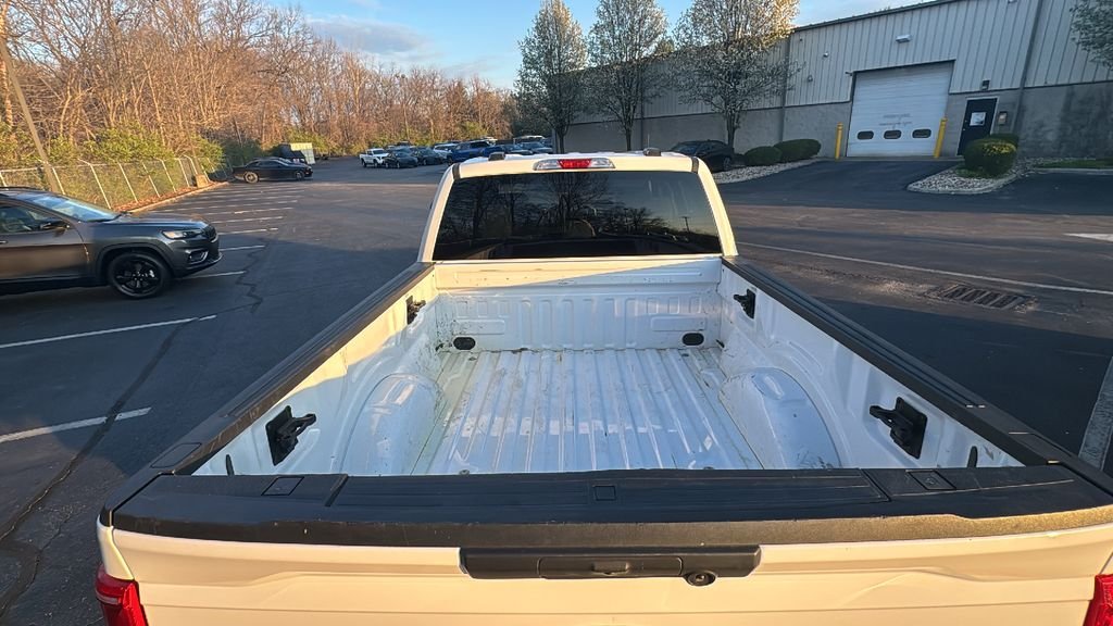 Used 2023 Oxford White Ford XLT image 35