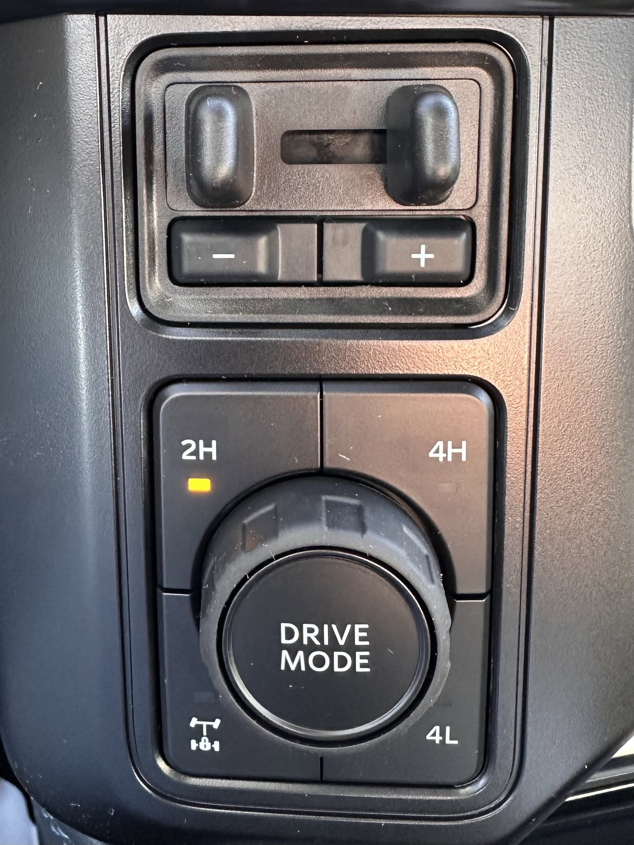 New 2026 Glacier Gray Metallic Tri-Coat Ford F-250® Platinum® image 22