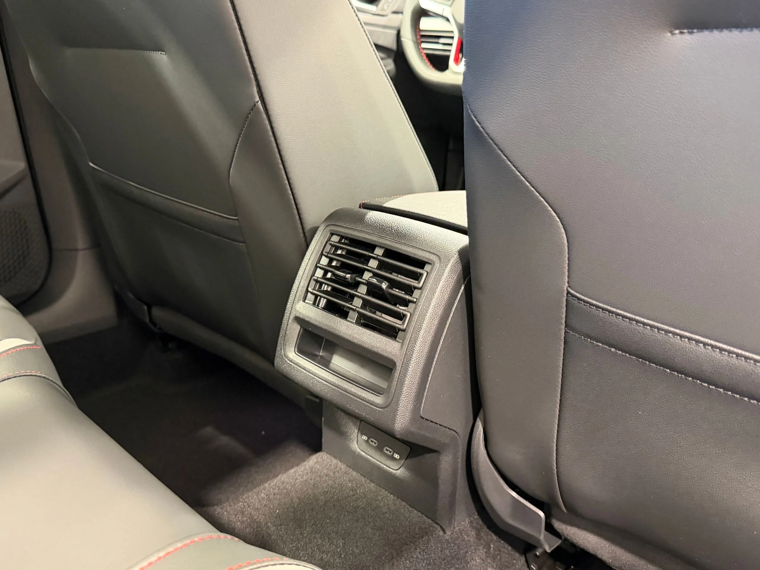 New 2026 Black Volkswagen 2.0T SE image 40