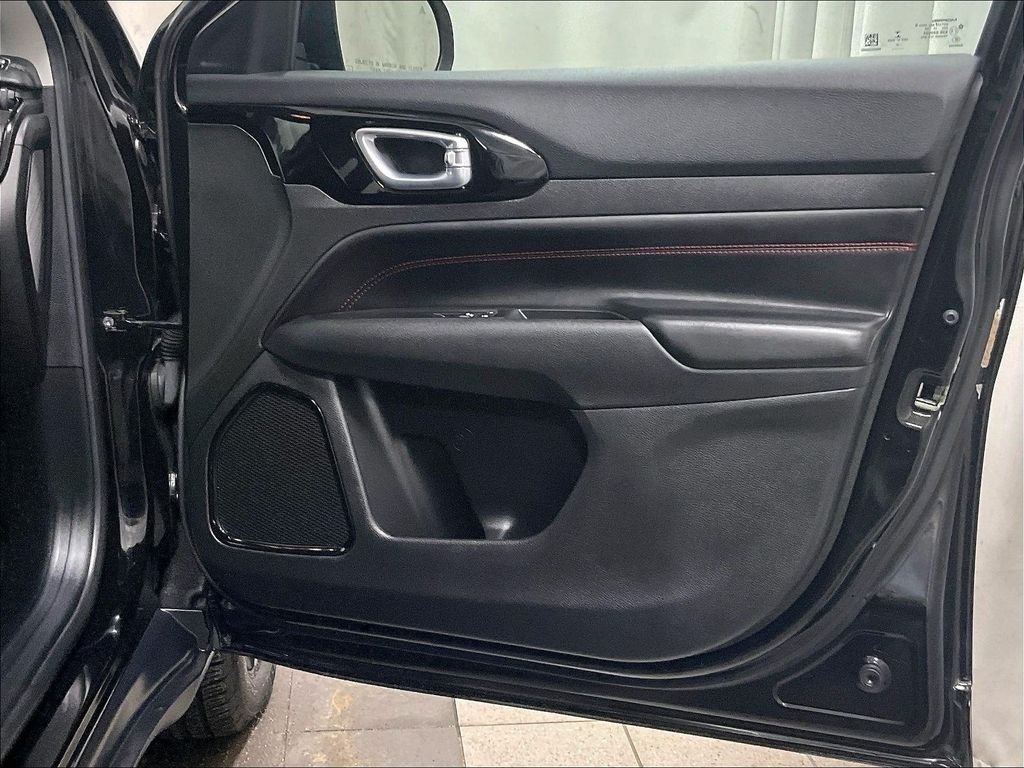 Used 2022 Black Jeep Trailhawk image 12