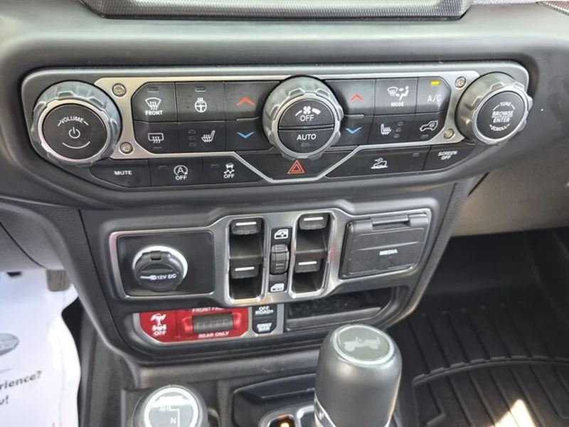 Used 2023 Bright White Clearcoat Jeep Rubicon image 22