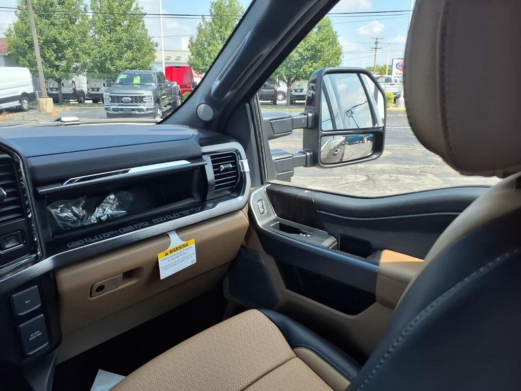 New 2026 Marsh Gray Ford F-350® Lariat® image 27