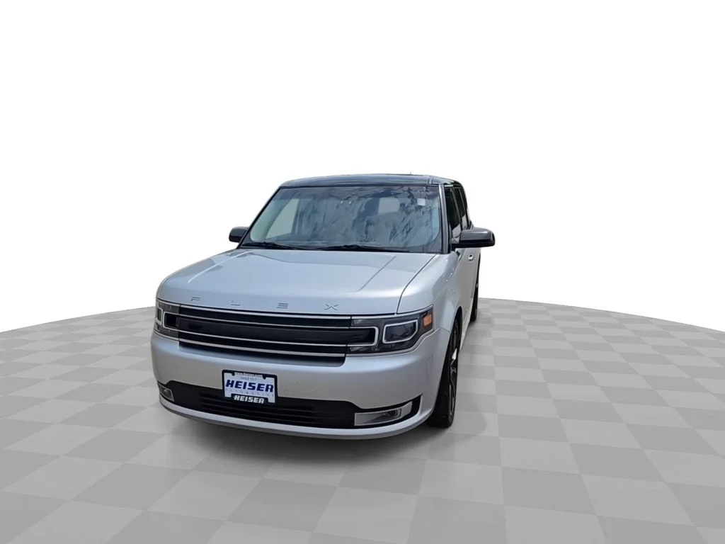 Used 2017 Silver Ford Limited image 3