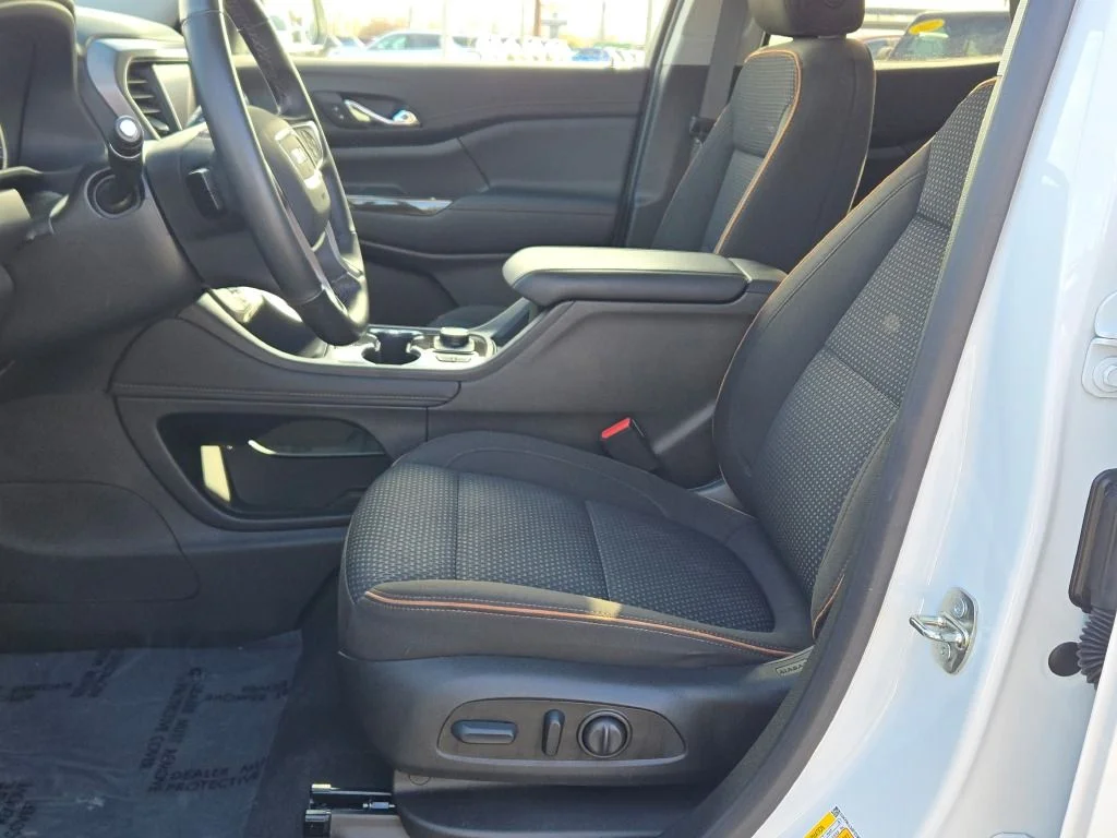 2023 GMC Acadia AT4 - Photo 23