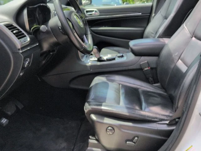 Used 2022 White Jeep Limited image 22