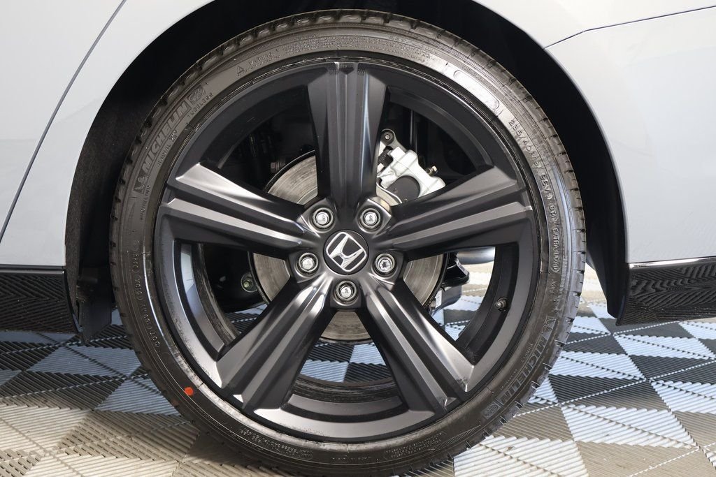New 2026 Urban Gray Pearl Honda Sport-L image 10