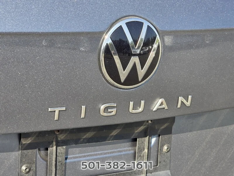 Used 2022 Platinum Gray Metallic Volkswagen 2.0T SE image 9