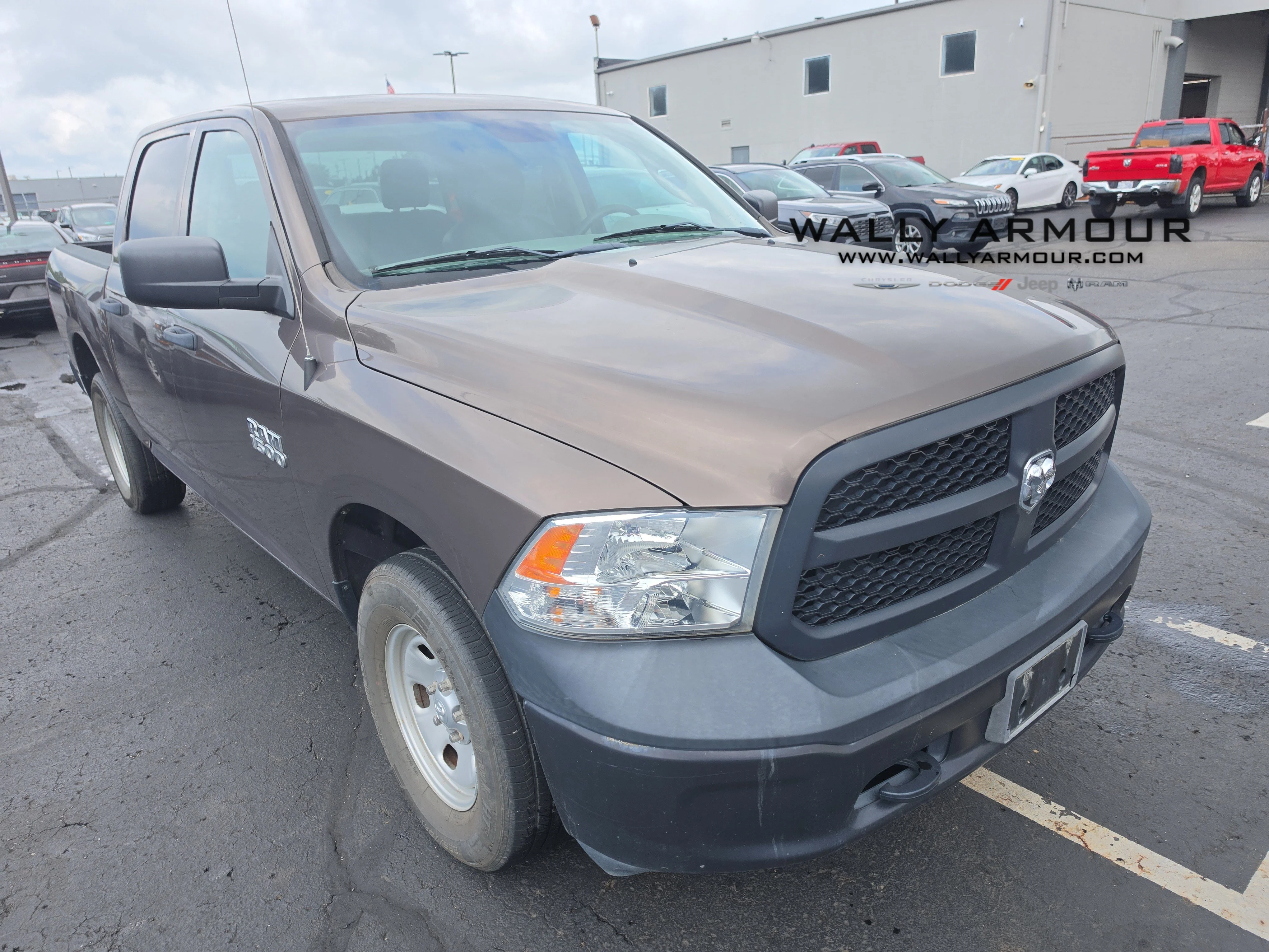 Used 2018 RV Match Walnut Brown Metallic Clearcoat Ram Tradesman image 1
