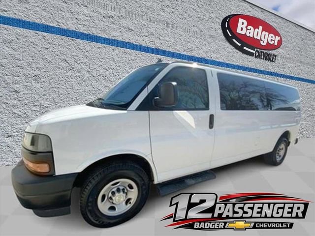 2022 Chevrolet Express 3500 LS Extended's photo