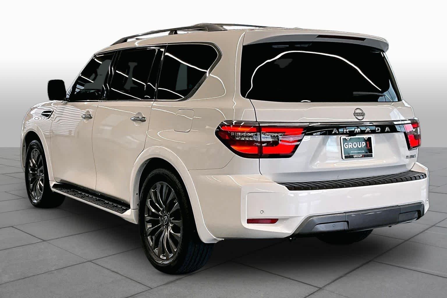 Used 2023 Aspen White Tricoat Nissan Platinum image 11