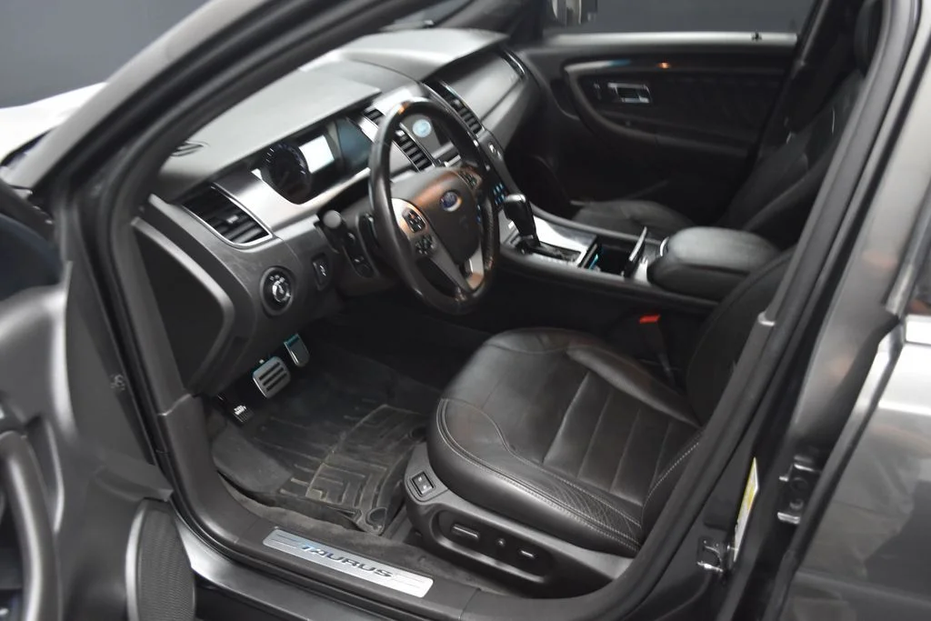 Used 2018 Gray Ford SHO image 8