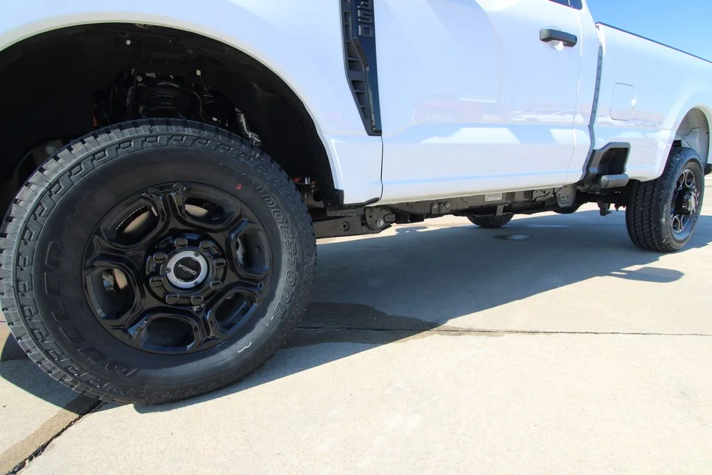 New 2026 Oxford White Ford F-350® XL image 43