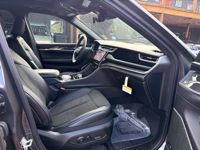 2024 Jeep Grand Cherokee Trailhawk 4xe - Photo 17