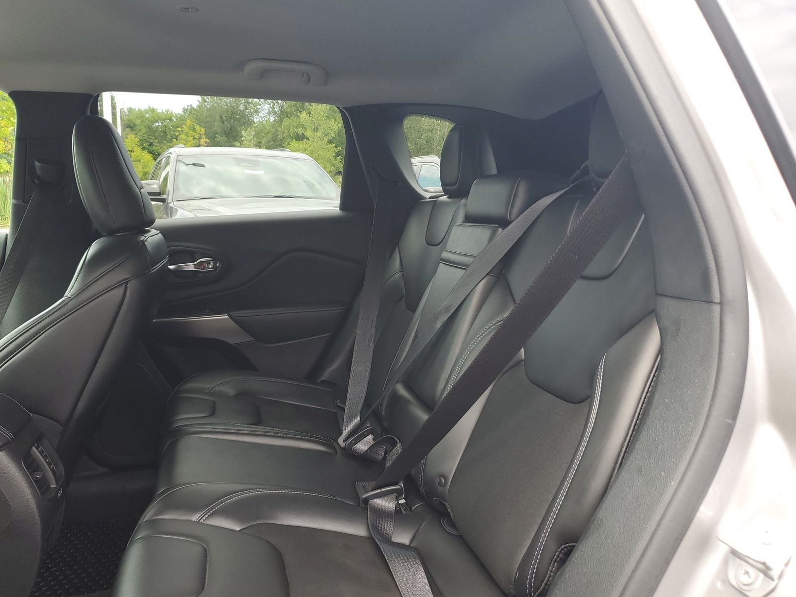 Certified Used 2019 Silver Jeep Latitude Plus image 19