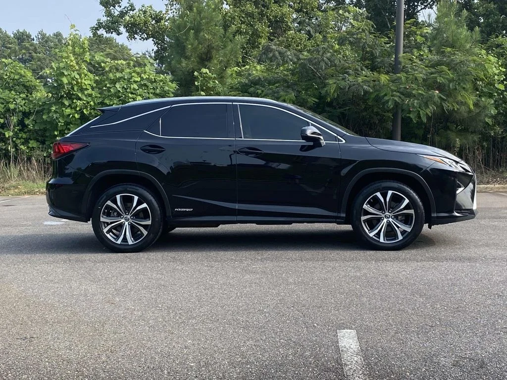 Used 2018 Obsidian Lexus Base image 2