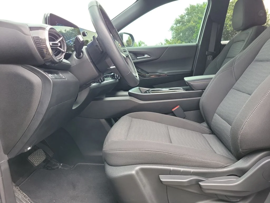Used 2025 Black Chevrolet LT image 22
