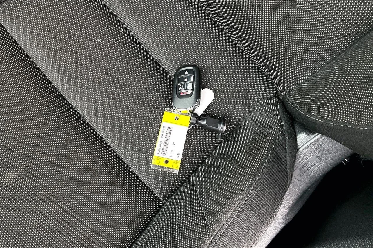 Certified Used 2025 Gray Honda EX image 32