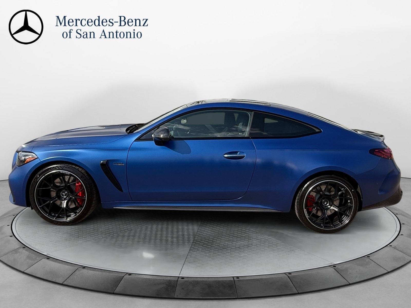 New 2026 MANUFAKTUR Starling Blue Magno Mercedes-Benz AMG® CLE 53 4MATIC+ Coupe image 4