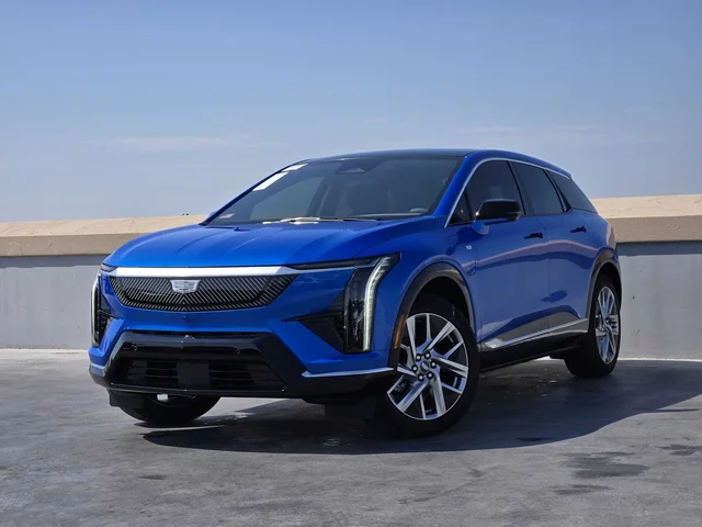 New 2027 Cadillac OPTIQ Luxury