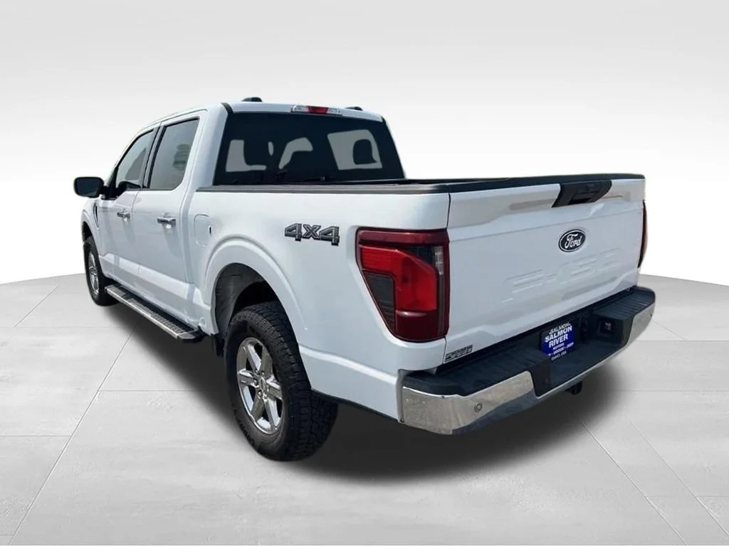Used 2025 White Ford XLT image 7