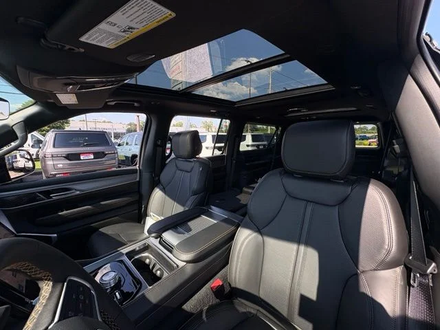 New 2026 High Gloss Black Exterior Paint Jeep  image 22