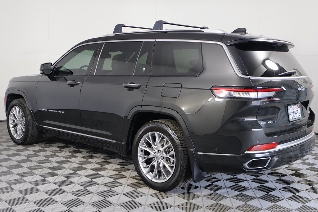 Used 2022 Rocky Mountain Pearlcoat Jeep Summit image 6