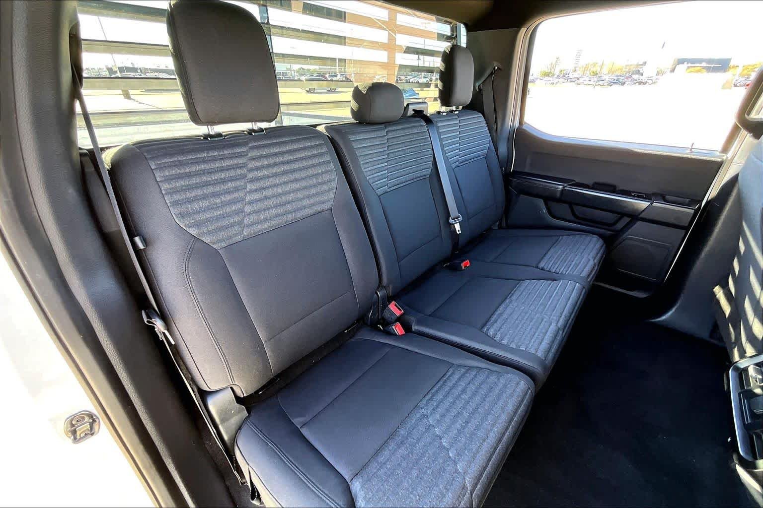 Used 2023 Oxford White Ford XL image 33