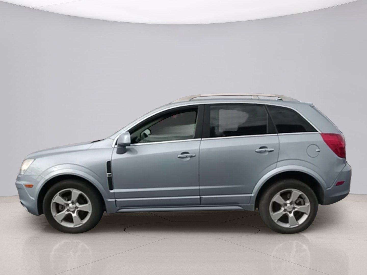 Used 2014 Blue Chevrolet LTZ FWD image 2