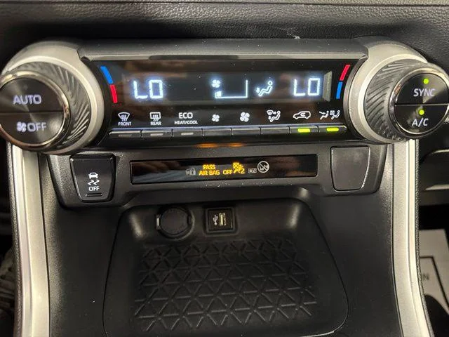 Certified Used 2024 MAGNETIC GRAY MET. Toyota  image 16