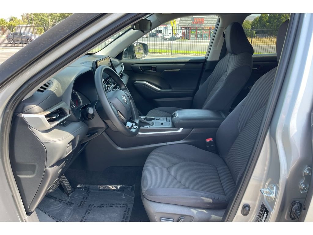 Used 2021 Celestial Silver Metallic Toyota L image 10