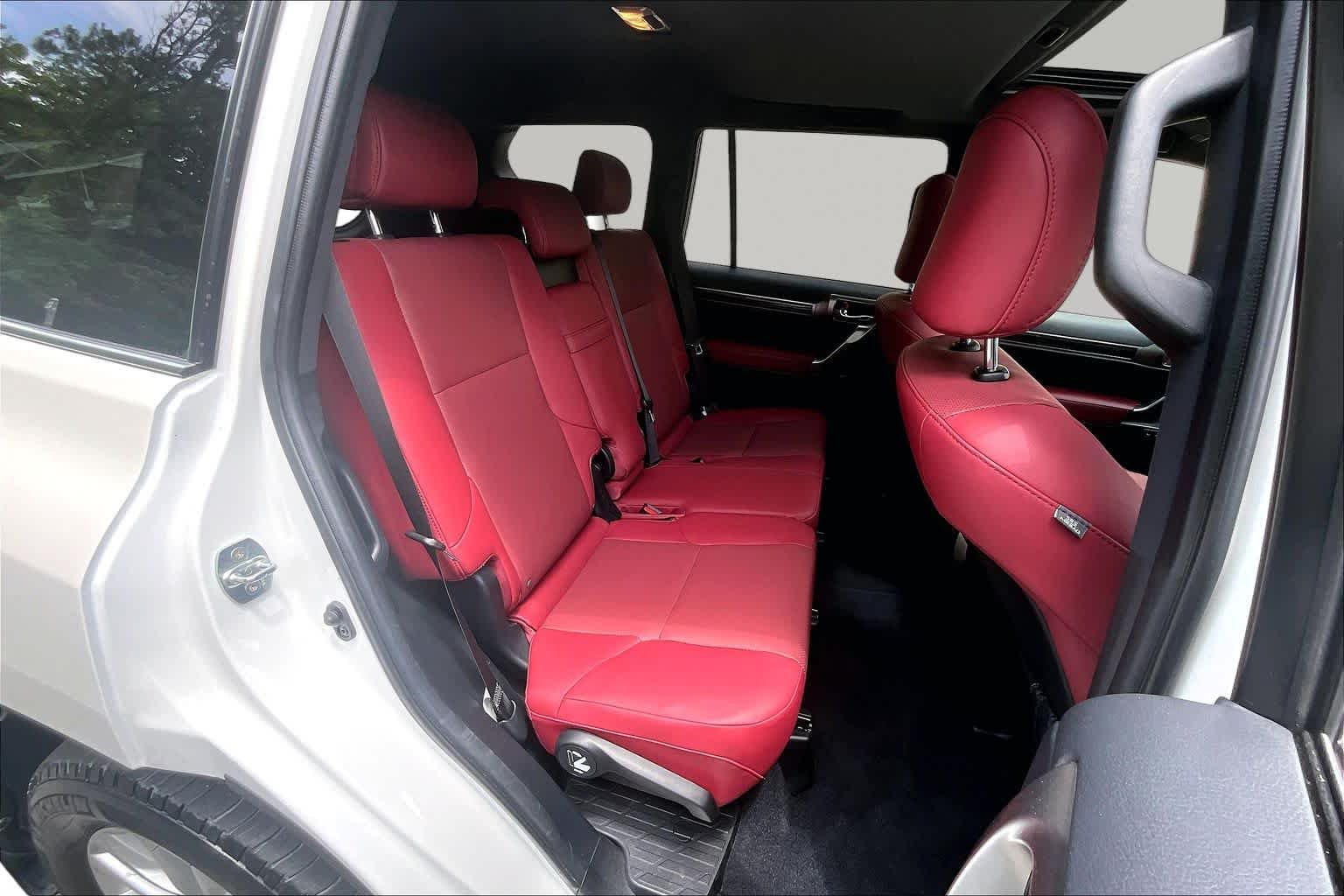 Used 2023 Eminent White Pearl Lexus Premium image 20