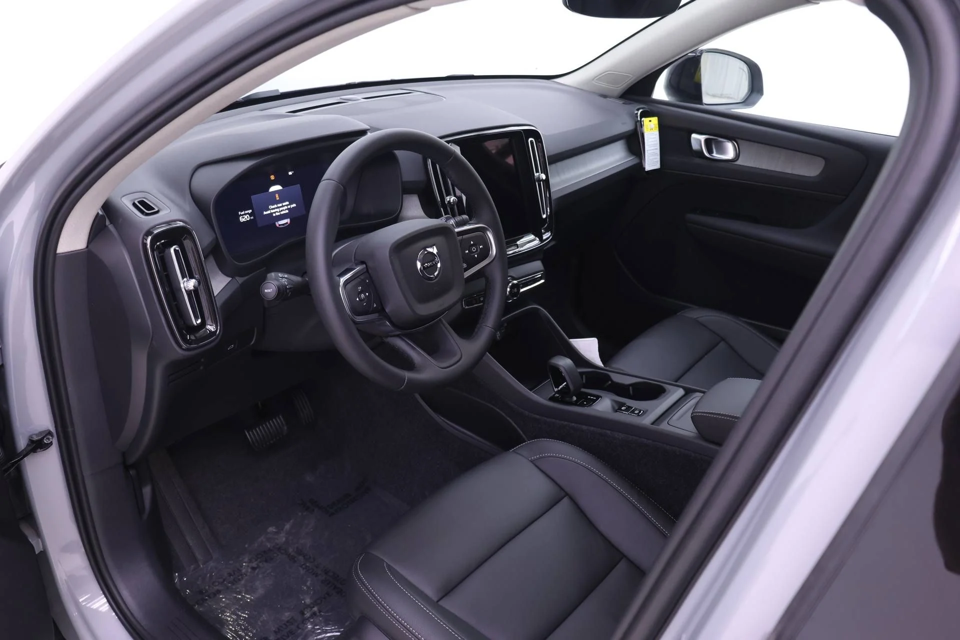 New 2026 Vapour Grey Volvo Core image 6