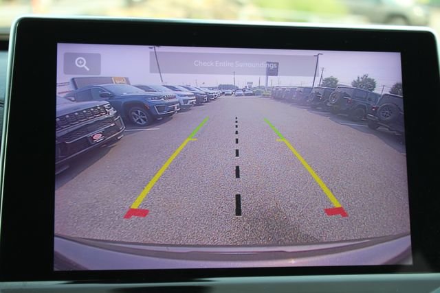 Used 2022 Gray Jeep Latitude image 6