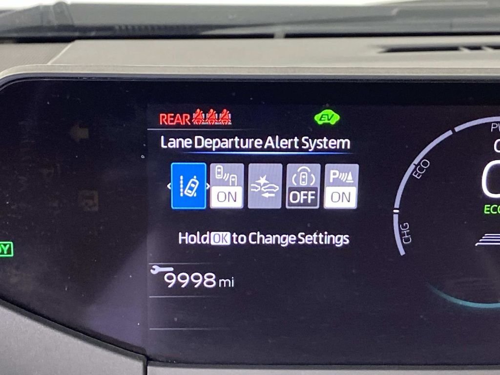 Used 2023 Silver Toyota XLE image 18
