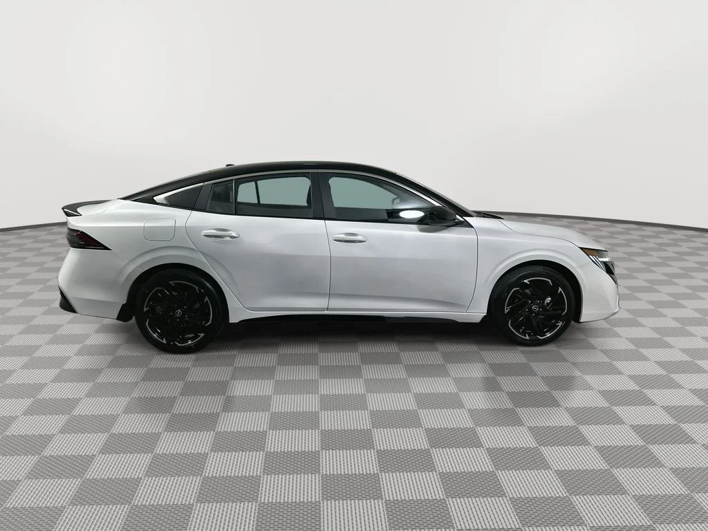 New 2026 White Nissan SR image 9