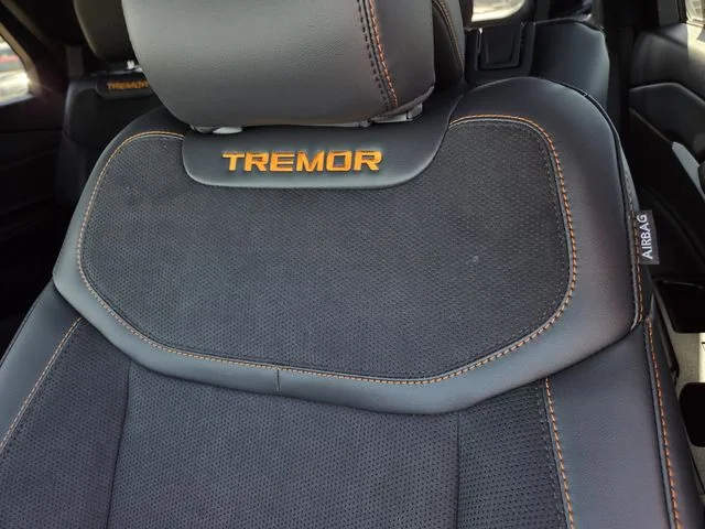 New 2026 Star White Metallic Tri-Coat Ford Tremor® image 44