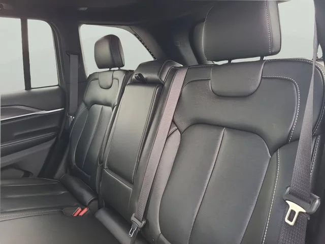 Used 2024 Gray Jeep LIMI image 7