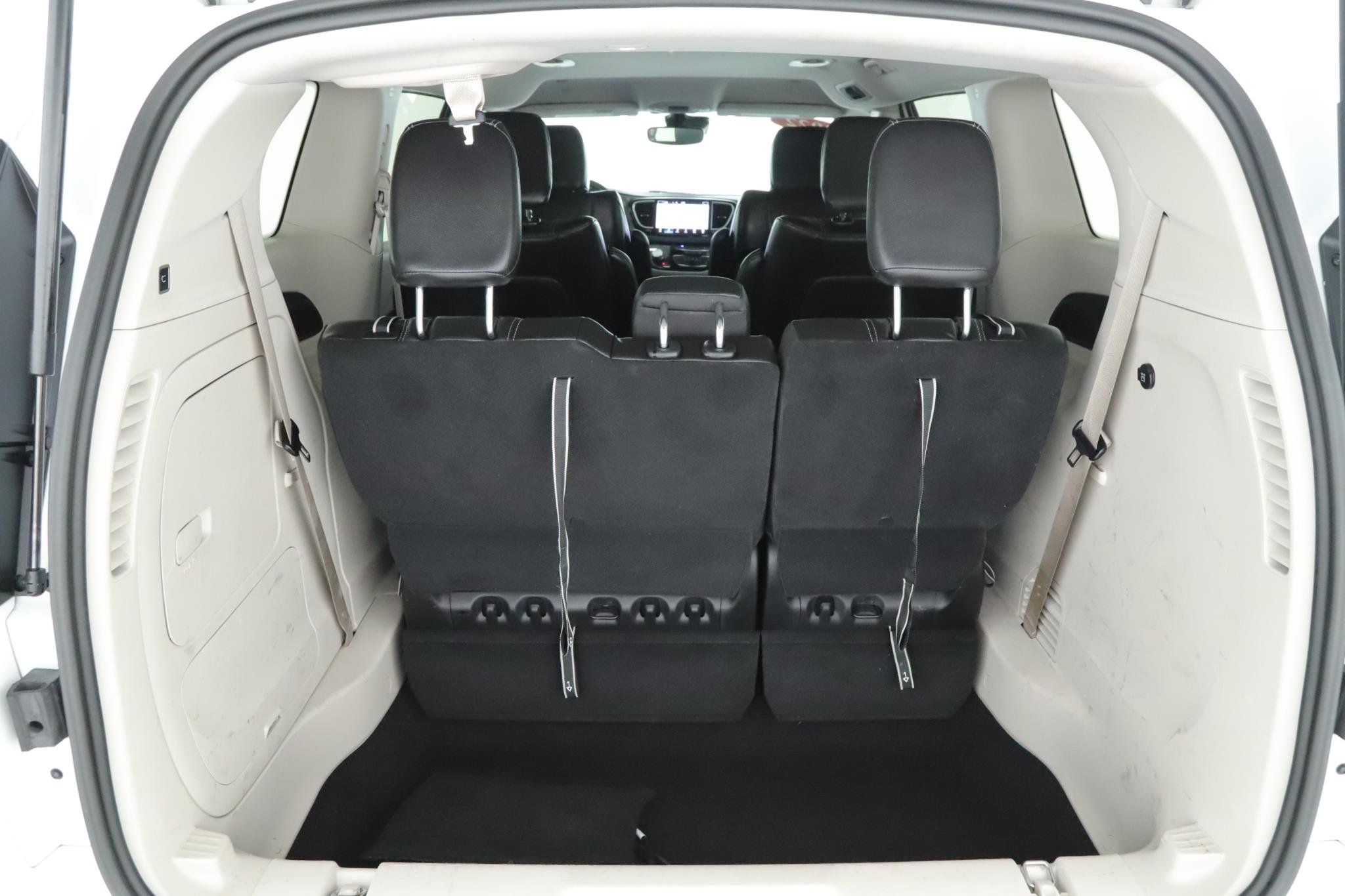 2022 Chrysler Pacifica Hybrid Touring L - Photo 15