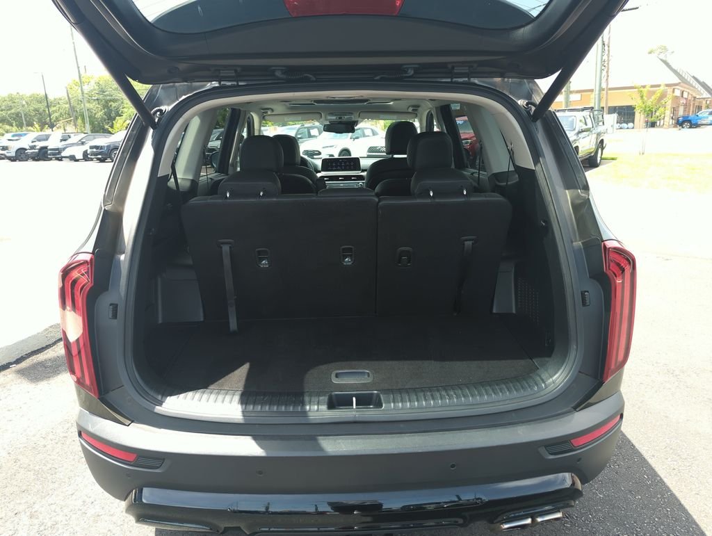 Used 2021 Green Kia EX image 32