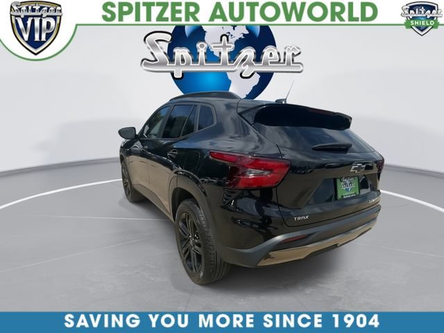 Used 2024 Mosaic Black Metallic Chevrolet ACTIV image 3