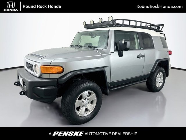 Pre-Owned 2010 Toyota FJ Cruiser Base