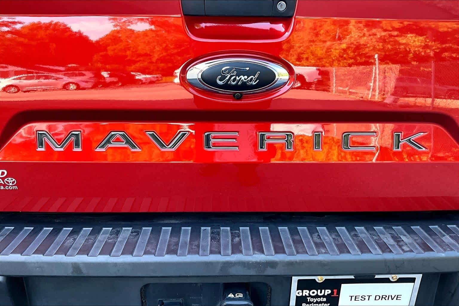Used 2023 Hot Pepper Red Tinted Clearcoat Ford XLT image 10