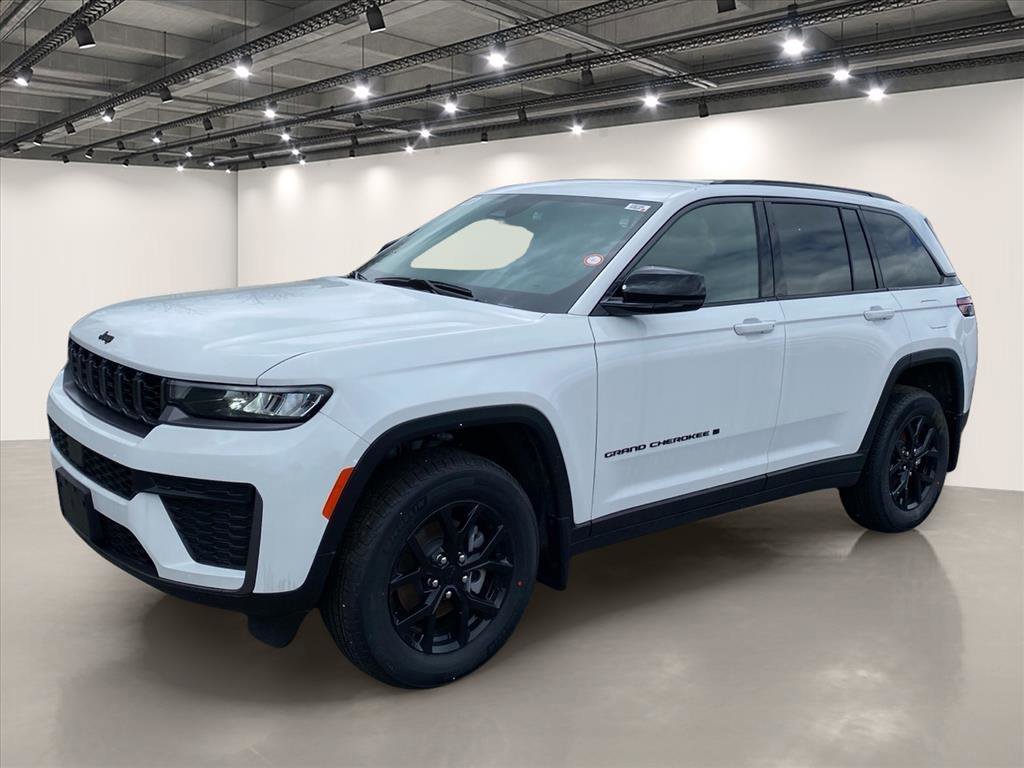 New 2026 Bright White Clear-Coat Exterior Paint Jeep Altitude image 2