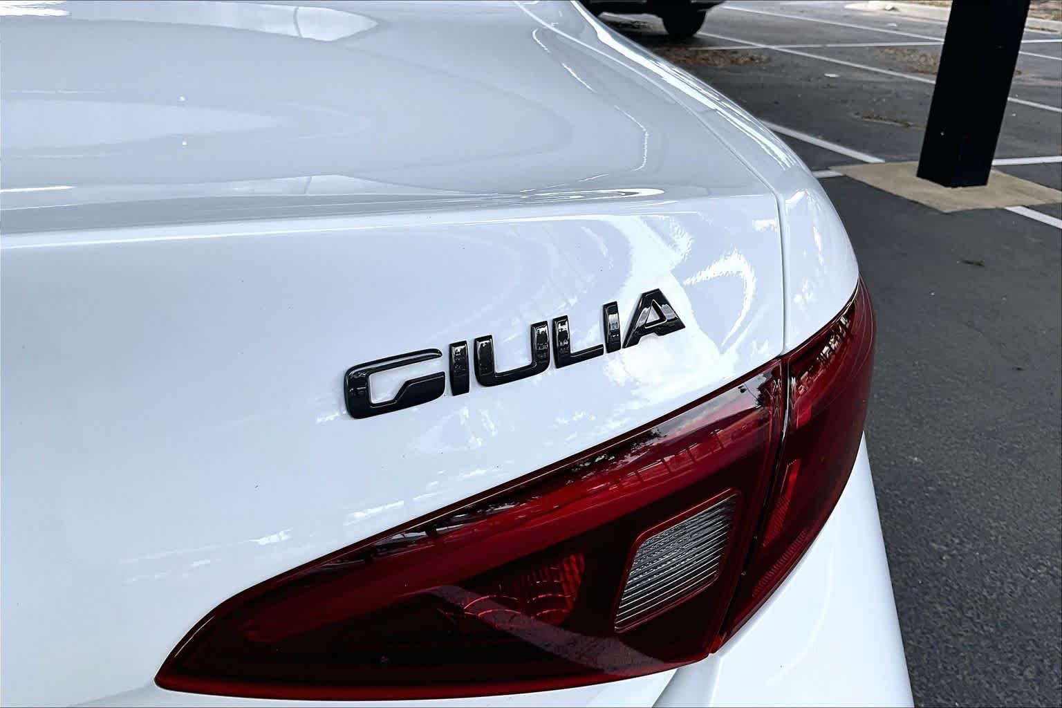 Used 2019 Alfa White Alfa Romeo  image 10