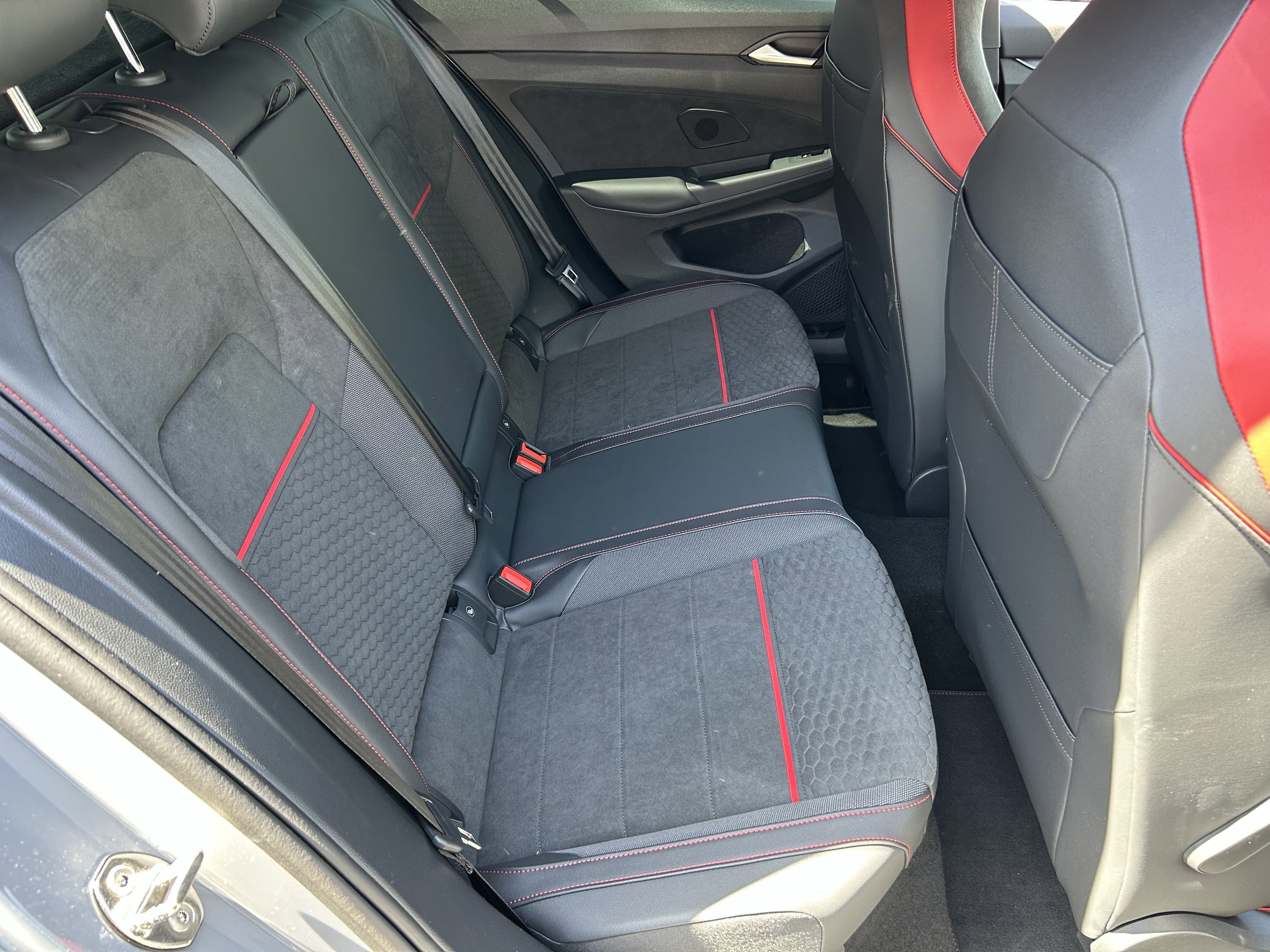 New 2026 Moonstone Gray Volkswagen SE image 10
