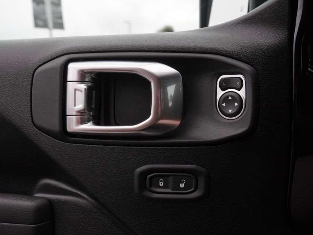 New 2026 Black Clear-Coat Exterior Paint Jeep Willys image 10