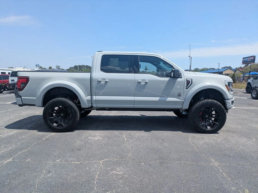 New 2026 Avalanche Ford XLT image 3