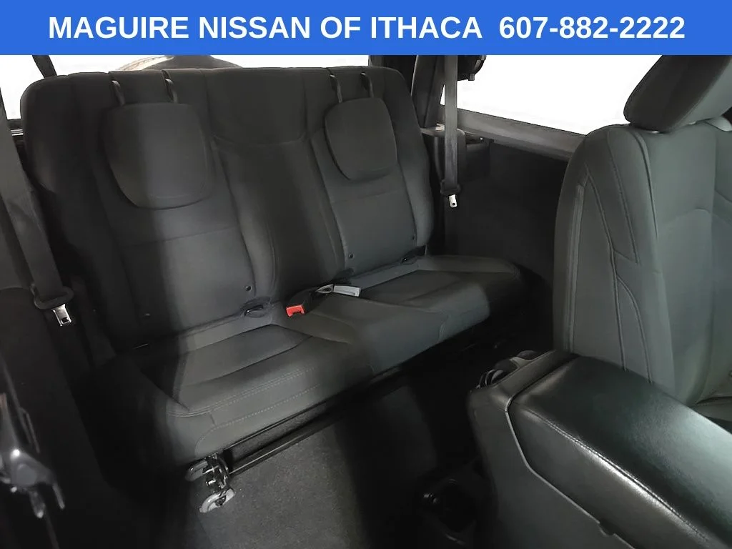 Used 2019 Gray Jeep Sport S image 16